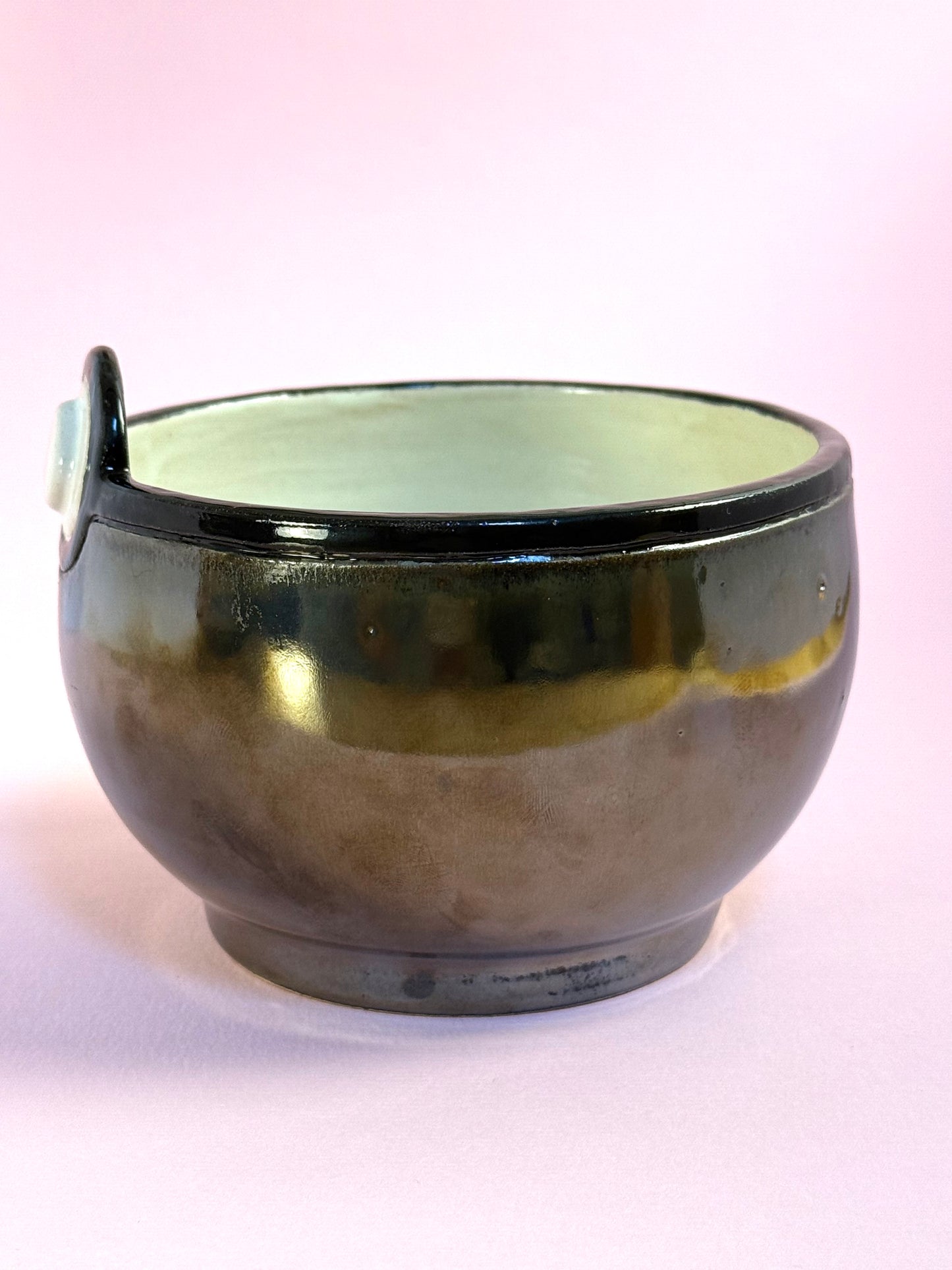 Poke-bowl chrome finish