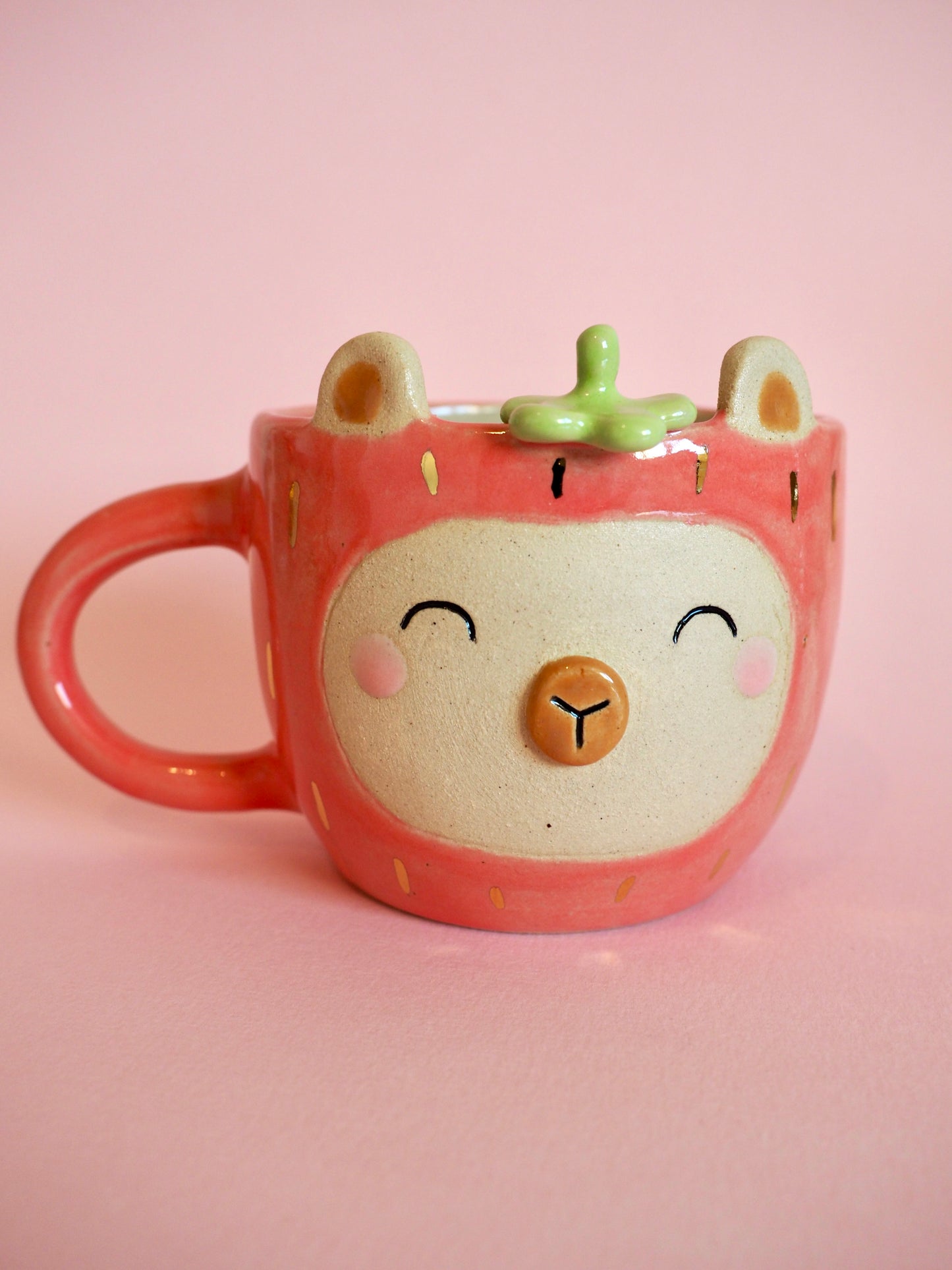 Ali Capybara Strawberry Mug