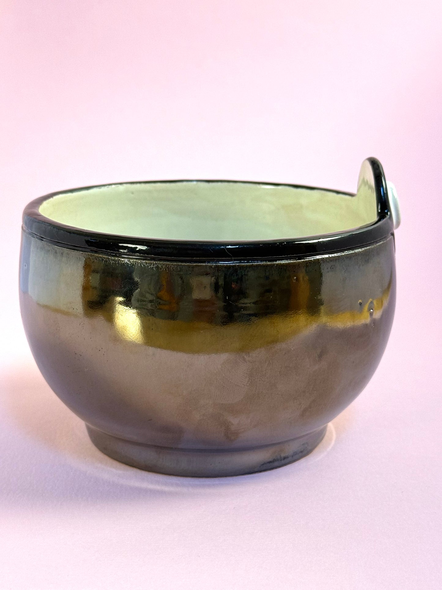 Poke-bowl chrome finish