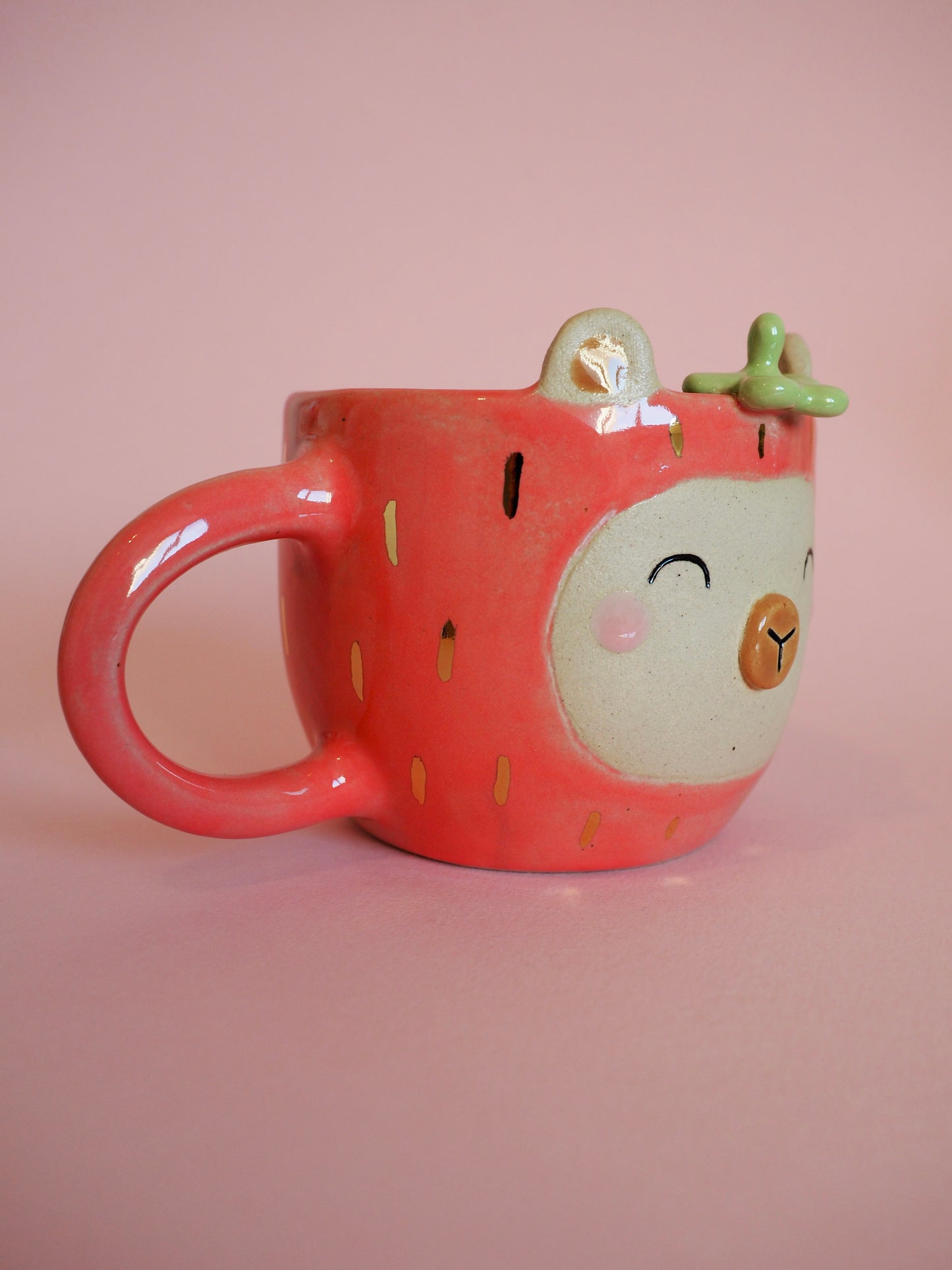 Ali Capybara Strawberry Mug