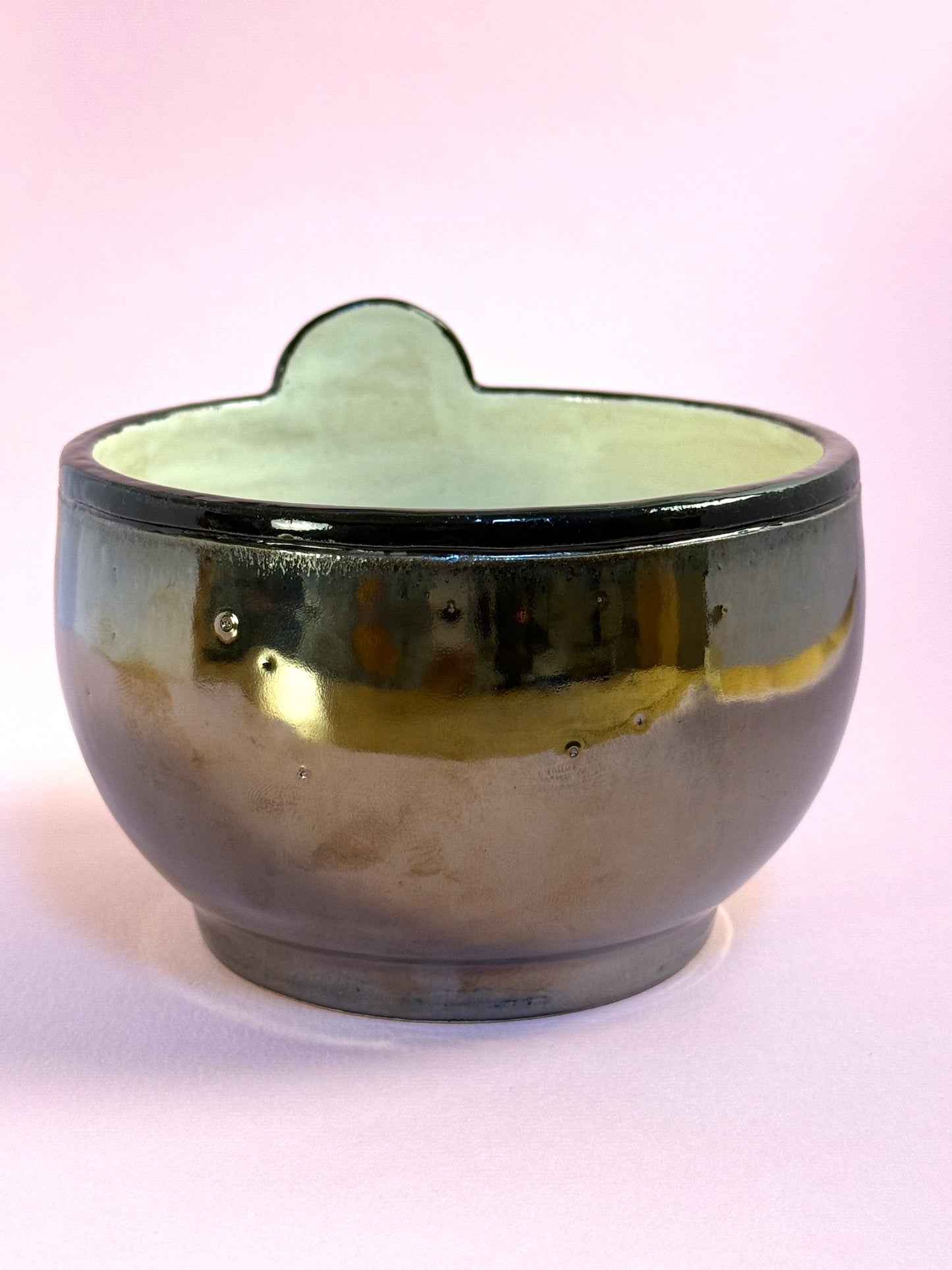 Poke-bowl chrome finish